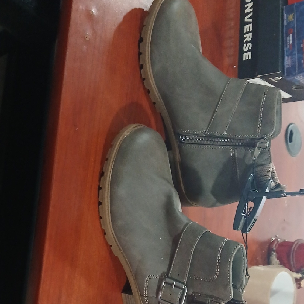 wonder nation Olive-Grey Kids Ankle Boots with Side Zip